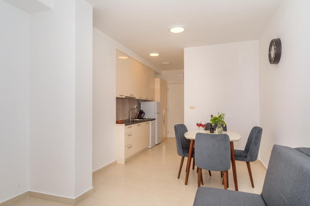 Apartments Petar Будва Екстер'єр фото